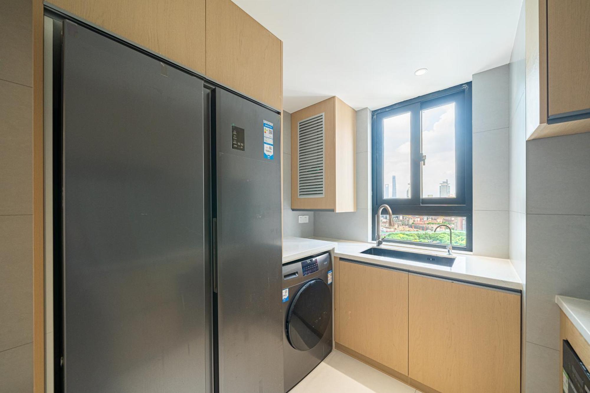 Modern 3brs Wis Cac&fheating,near Jing'an Temple Apartment Shanghai