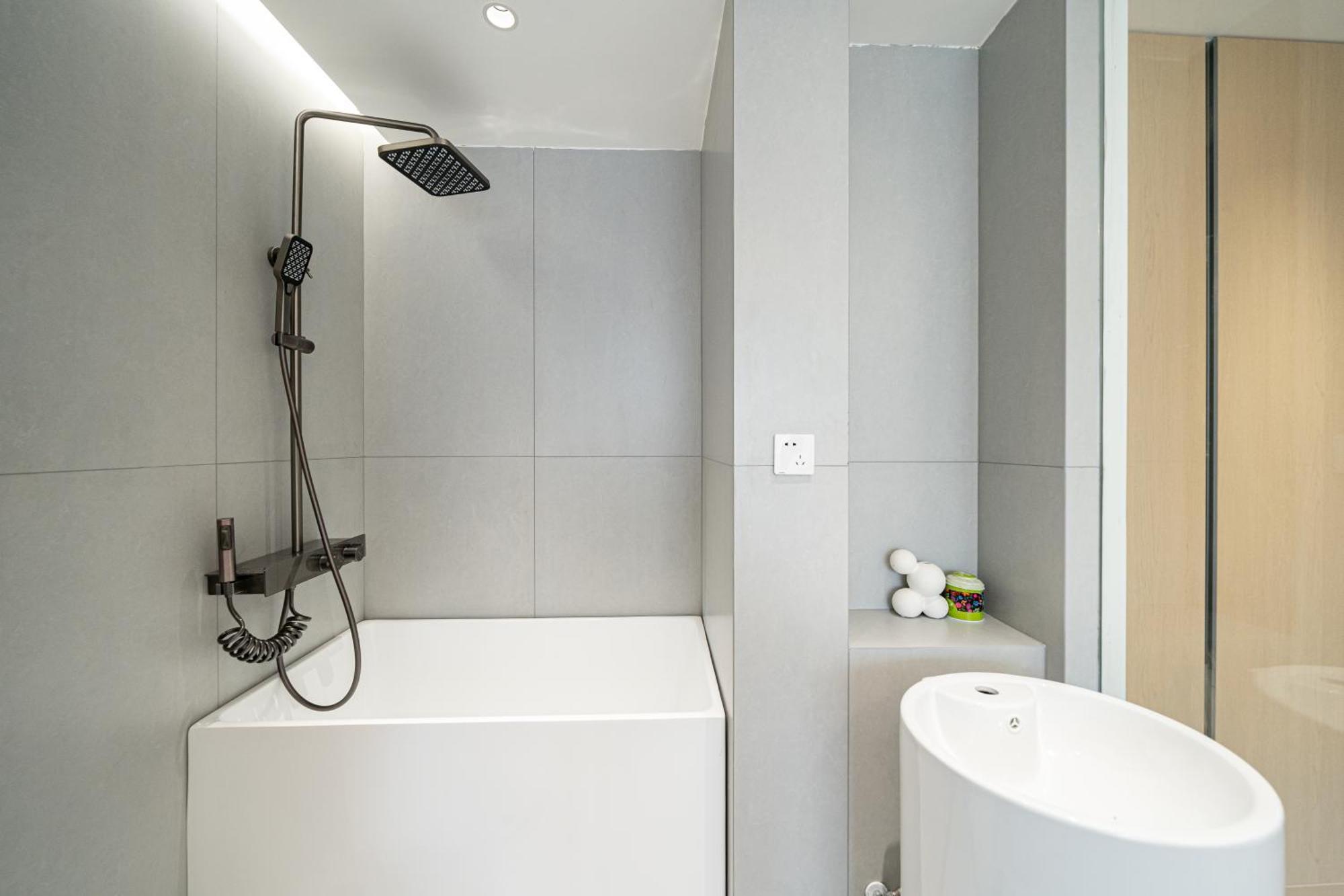 Modern 3brs Wis Cac&fheating,near Jing'an Temple Apartment
